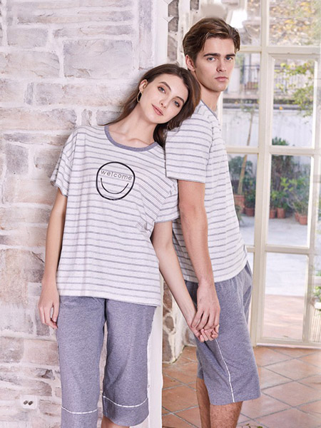 美标内衣威廉希尔中文网
2020春夏横纹灰色睡衣套装