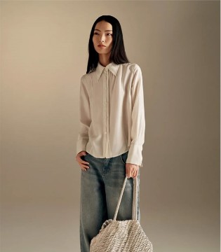 indicia标记威廉希尔中文官网
 多彩装扮 衬出活力