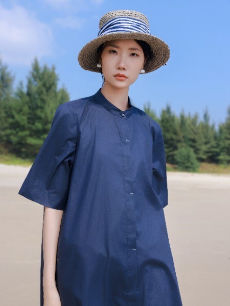 堓上 ISHONTTE 让棉麻衣衫 盛满夏日的自在与松弛