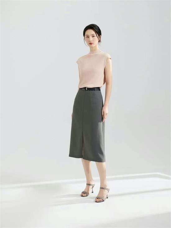 禾等Helen Moda 2025夏季新品 简约而知性温柔 