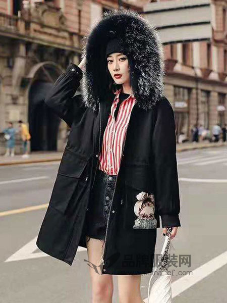 YRLM依然浪漫威廉希尔中文官网
2018秋冬时尚大毛领派克羽绒服